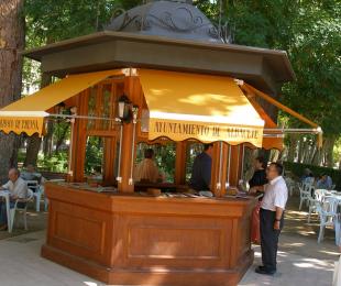 kiosko del ayuntamiento de albacete