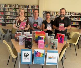 imagen presentacion estantería arcoíris en red municipal de ciudad real