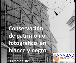 fot blanco y negro fachada de edificio